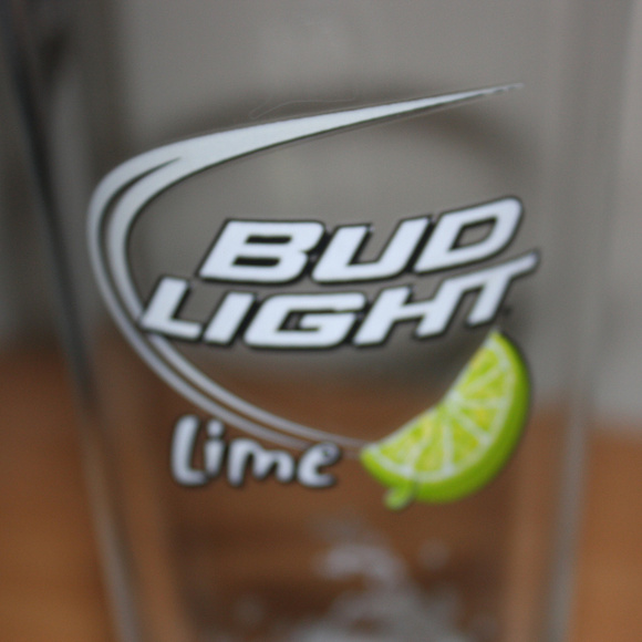 ATTRACTIVE Bud Light Lime Glass TALL - Picture 3 of 4